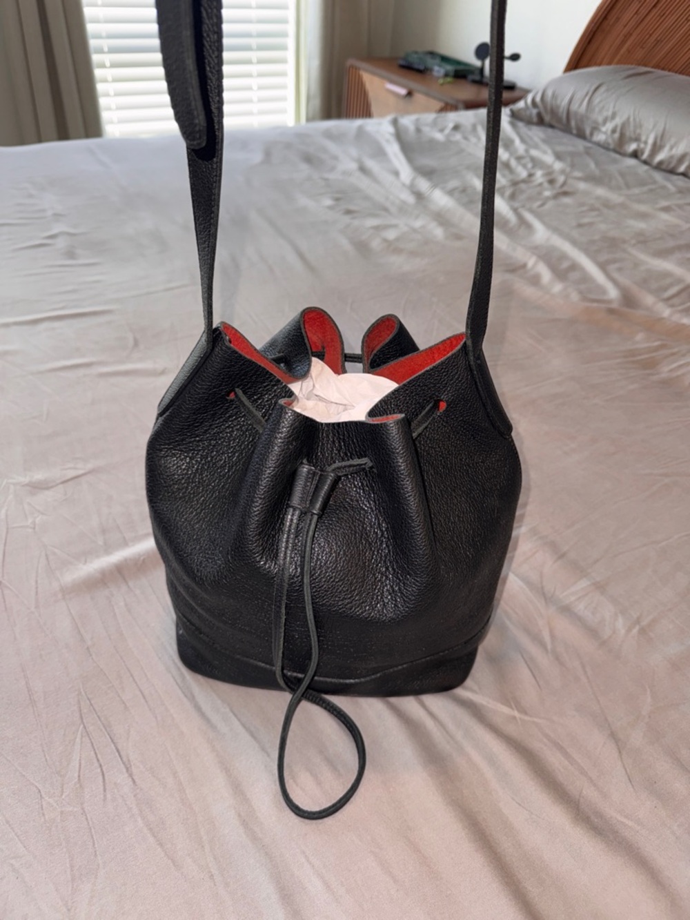 Pietro Alessandro Black Leather Drawstring Bucket Bag with Red Interior - Picture 2 of 4